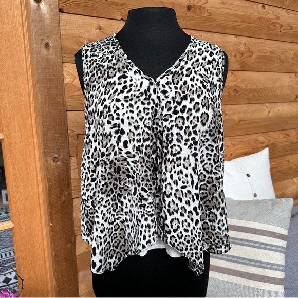 GREEN ENVELOPE LA Flowy Leopard Print‎ Asymmetrical Sleeveless Mob Wife Blouse M - Picture 3 of 12